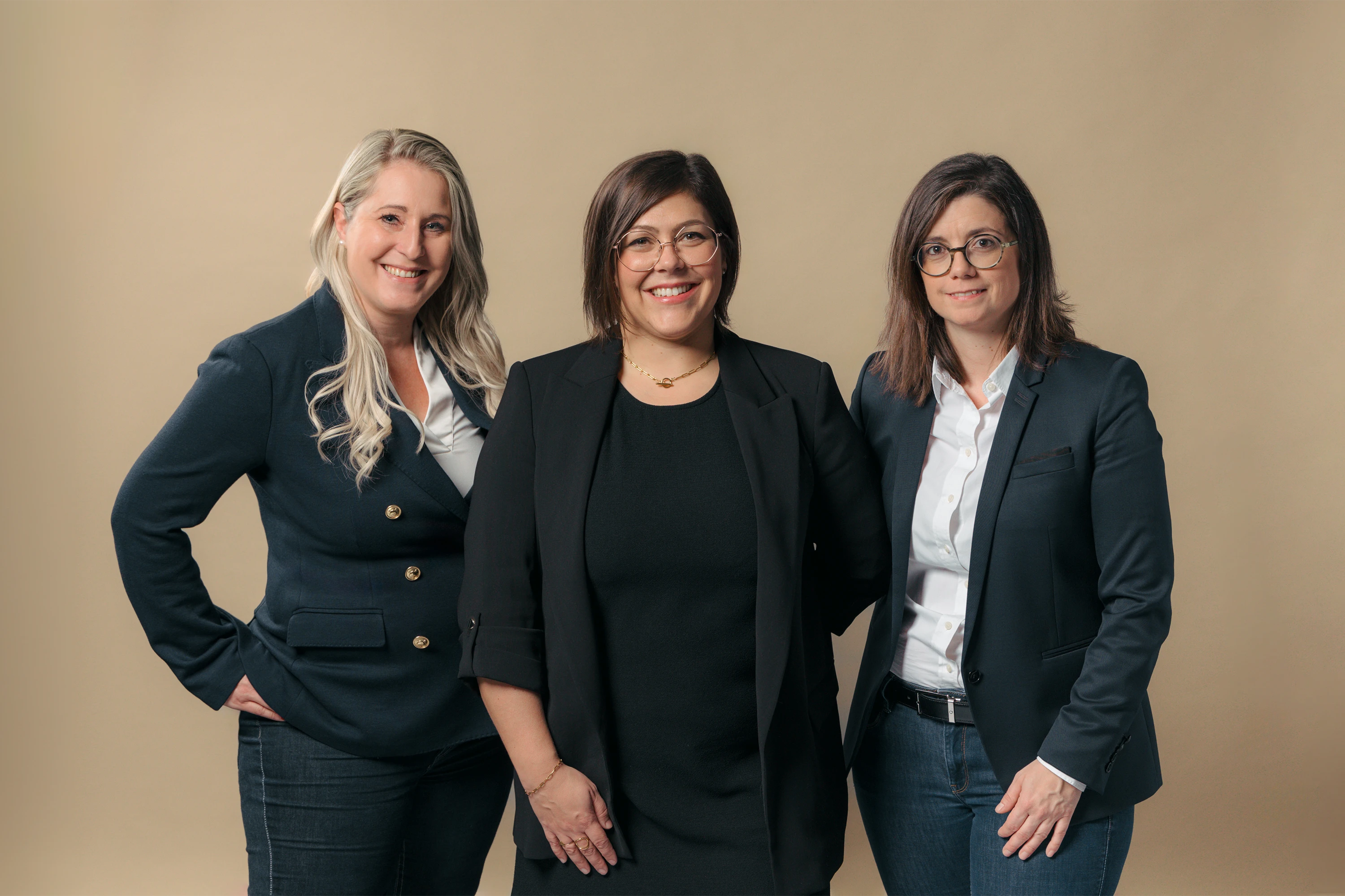 Les trois associées d'Anagram Avocat·e·s, de gauche à droite, Anne-Laure Simonet, Jillian Fauguel et Anne-Sophie Brady.